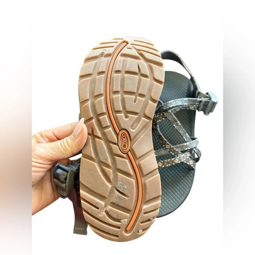 Chaco Women's Classic Creed Gray Orange Sport Outdoor Sandals Hiking Shoes sz 6